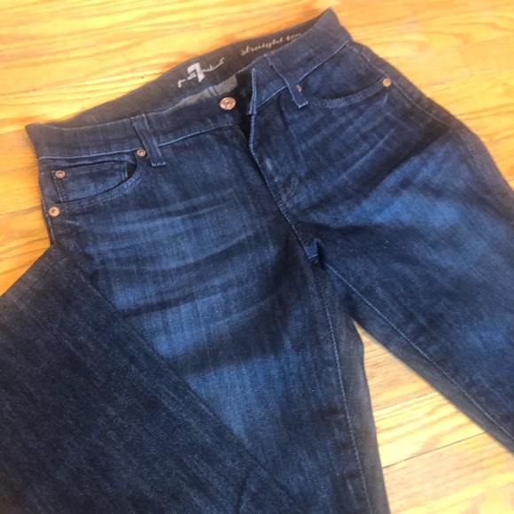 7 for all mankind jeans. Size 25 Straight leg. Like new, barely worn. - Picture 1 of 5